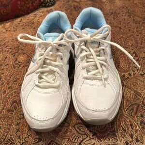 Women’s New Balance sneakers